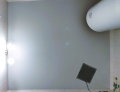 Saténový strop v kúpeľni s tesnením po obvode